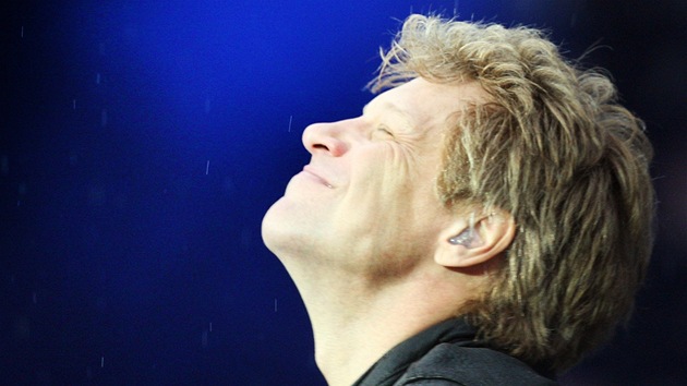 Kapela Bon Jovi vystoupila po dvaceti letech v Praze. (Eden, 24. ervna 2013)