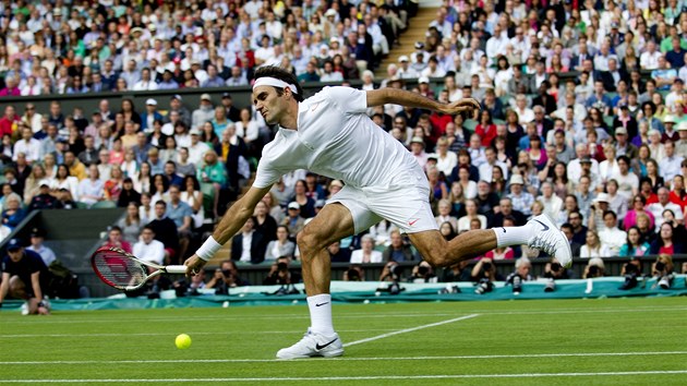 Roger Federer ve 2. kole Wimbledonu.