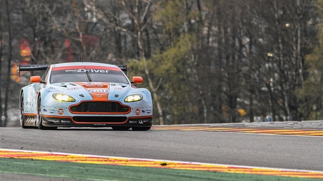 Vz Aston Martin, se kterm letos zvodil dnsk pilot  Allan Simonsen.