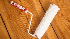 Lazury chrání proti vnějším vlivům a zároveň zvýrazňují kresbu dřeva. Lazury chrání proti vnějším vlivům a zároveň zvýrazňují kresbu dřeva.