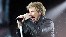 Kapela Bon Jovi vystoupila po dvaceti letech v Praze. (Eden, 24. ervna 2013)