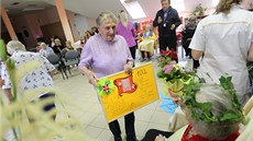 Oslava 102. narozenin Anny imkové v domov pro seniory v Moravských