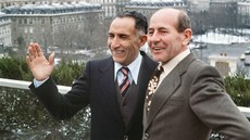Alain Mimoun (vlevo) se svým soupeřem i přítelem Emilem Zátopkem Alain Mimoun (vlevo) se svým soupeřem i přítelem Emilem Zátopkem