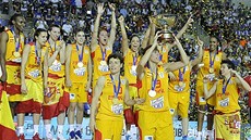 Basketbalistky Španělska s trofejí pro mistryně Evropy Basketbalistky Španělska s trofejí pro mistryně Evropy