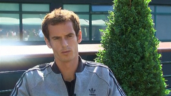 PEMÝLIVÝ SKOT. Andy Murray si myslí, e by tenisté, he postavení na ebíku ATP, mli dostávat více penz.