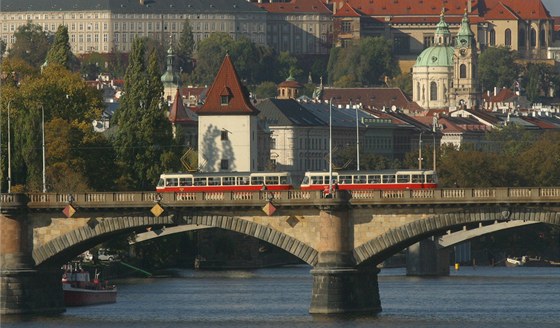 Palackho most je tet nejstar dochovan most pes Vltavu v Praze. Vznikl v...