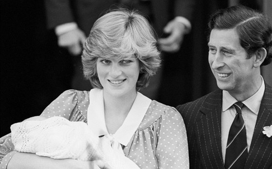 Princezna Diana, princ Charles a jejich prvorozený syn William (22. ervna 1982)