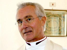Knz Nunzio Scarano, kter je podezel z pran pinavch penz ve vatiknsk