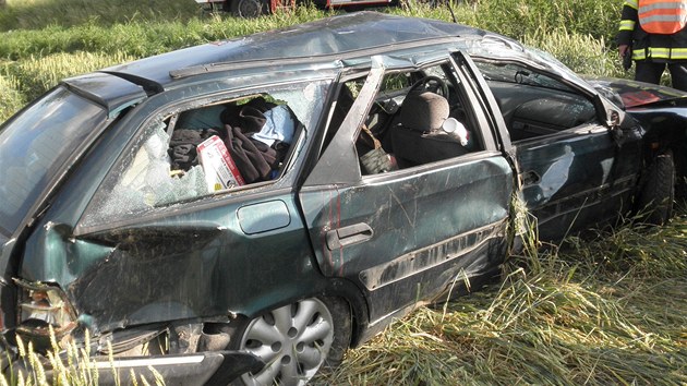 Nehoda osobnho auta u Archlebova si vydala pt zrannch