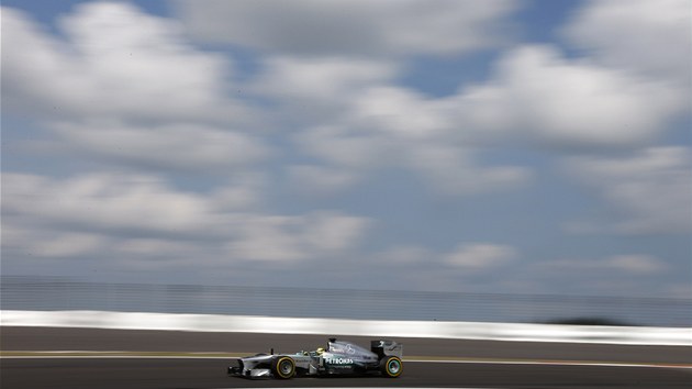 Nico Rosberg s vozem v trninku Velk ceny Nmecka formule 1.