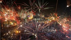 Mursího odprci se radují na Tahrírském námstí (3. ervence 2013)