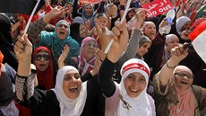 Ženy jsou během egyptských protestů častým terčem násilníků (1. července 2013) Ženy jsou během egyptských protestů častým terčem násilníků (1. července 2013)