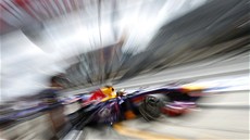 Sebastian Vettel s vozem Red Bull v tréninku Velké ceny Nmecka formule 1.