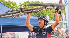 POSLEDNÍ TRIUMF? Ondřej Fojtík vyhrál Bikemaraton Drásal počtvrté. Naposledy ho POSLEDNÍ TRIUMF? Ondřej Fojtík vyhrál Bikemaraton Drásal počtvrté. Naposledy ho