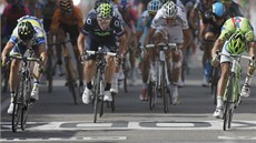 SPRINTERSKÝ SOUBOJ rozhodl o vítzi tetí etapy Tour de France. Australan Simon