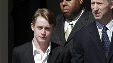 Macaulay Culkin u soudu vypovídal ve prospch Michaela Jacksona. (2005)