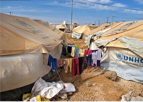 Syrský uprchlický tábor v Zatárí.