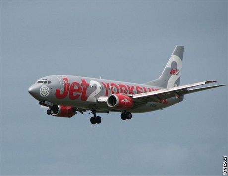 Boeing 737 Jet2 - letit Ruzyn - letadlo - aerolinie - aerolinky