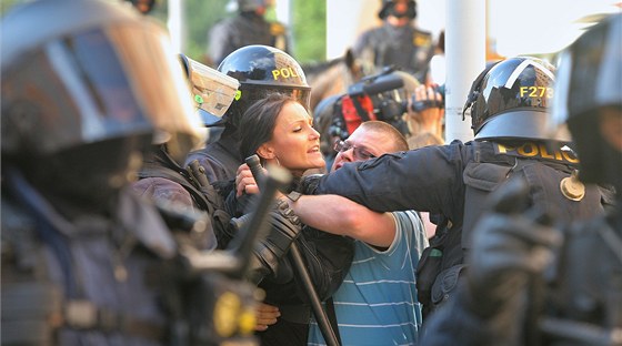 Policisté zadreli kvli sobotní demonstraci 68 lidí. Kvli trestným inm ve tvrtek stíhali jedenáct z nich.