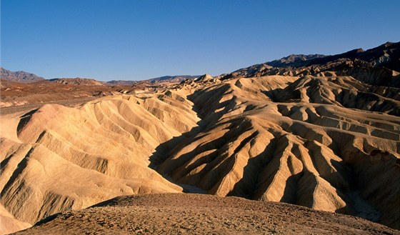 Národní park Death Valley (Údolí smrti) se nachází ve východní Kalifornii v...