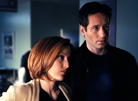 Druhé místo v ebíku patí agentce Scullyové (Gillian Andersonová) a agentu...