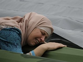 Munira Subaiová, pedsedkyn Spolenosti matek ze Srebrenice, pila bhem...