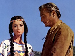 Marie Versini coby No-i a Lex Barker jako Old Shatterhand ve filmu Vinnetou...