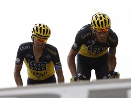 ECH NA TRATI. Roman Kreuziger (vpravo) bhem 15. etapy Tour de France ped