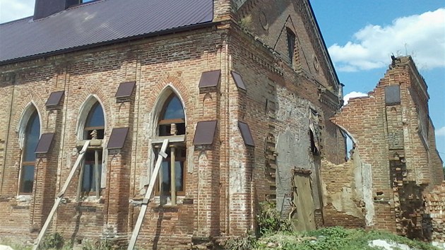 Kostel proroka Elie v ukrajinsk Snhurivce postavili pvodn nmet obyvatel na konci 19. stolet. 