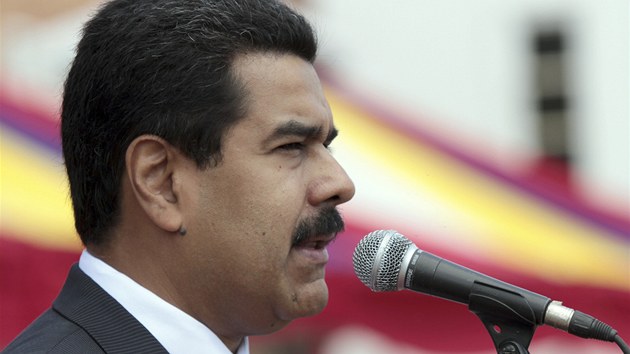 Nicolas Maduro jako pokraovatel zesnulho levicovho prezidenta Huga Chveze nastoupil do ela sttu letos v dubnu pot, co tsn zvtzil v prezidentskch volbch nad pedstavitelem opozice Henriquem Caprilesem.