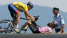 SMOLAŘ A KASKADÉR. Pro Španěla Belokiho skončila Tour de France 2003 ve sjezdu SMOLAŘ A KASKADÉR. Pro Španěla Belokiho skončila Tour de France 2003 ve sjezdu