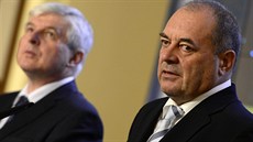 Premiér Jiří Rusnok a ministr práce a sociálních věcí František Koníček... Premiér Jiří Rusnok a ministr práce a sociálních věcí František Koníček...