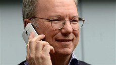 Moto X je chystaný smartphone americké firmy Motorola, kterou nedávno převzal... Moto X je chystaný smartphone americké firmy Motorola, kterou nedávno převzal...
