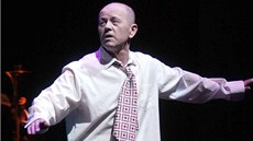 Jan Číhal při zahájení filmového festivalu v Karlových Varech v roce 2003. Jan Číhal při zahájení filmového festivalu v Karlových Varech v roce 2003.