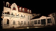 Nkolik let oputný hotel Panorama shlíí na Mariánské Lázn z vrchu Hamelika.