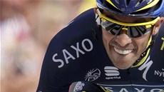 Alberto Contador na trati horské asovky na Tour de France.  