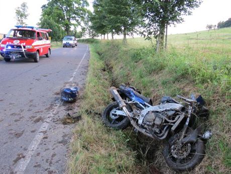 Bhem jediného odpoledne na Vysoin hned tikrát bourali motorkái. Pt se jich zranilo, z toho dva velmi ván. Ilustraní snímek