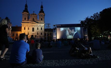 Pi Letní filmové kole v Uherském Hraditi se mohou lidé pijít podívat na...