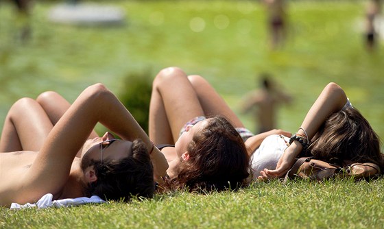 A do konce týdne má být jasno s teplotami nad 30°C.