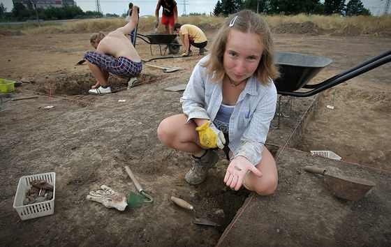 Archeologové provádjí výzkum u Kimic, kudy povede ást mstského okruhu.