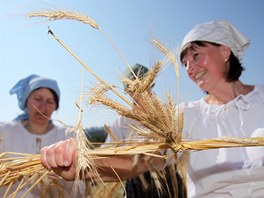 Lidé se mohli podívat nebo se i zapojit teba do práce odebíraek a odebíra,...