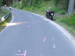 Nehoda motorky u Bartoovic v Orlickch horch. (21. 7. 2013)