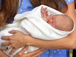 Prvorozený syn prince Williama a Kate (23. ervence 2013)