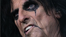 Alice Cooper vystoupil 26.7. 2013 v brnnské Kajot Arén.