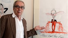Gerald Scarfe u své karikatury Tonyho Blaira v Museu Kampa Gerald Scarfe u své karikatury Tonyho Blaira v Museu Kampa