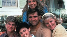 Seriál Bájená léta (1988-1993): Jason Hervey, Fred Savage, Olivia d'Abo, Dan...