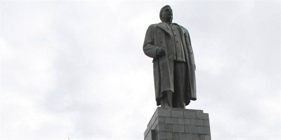 Socha Stalina v Gori. Archivní snímek