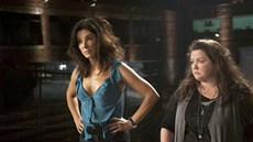 Sandra Bullocková a Mellissa McCarthy v komedii Drsňačky. Sandra Bullocková a Mellissa McCarthy v komedii Drsňačky.