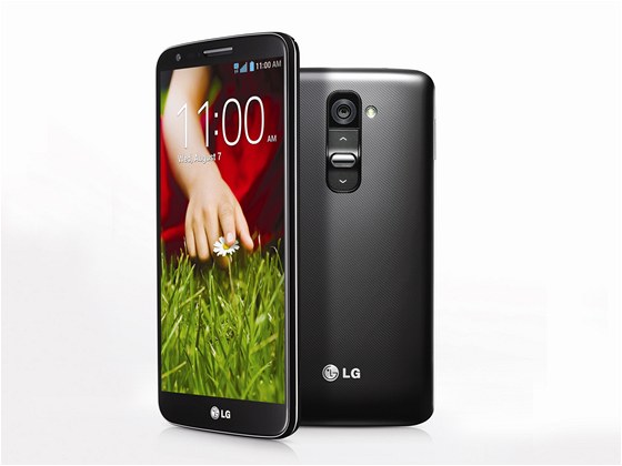 LG G2 moná odradilo zákazníky svoji neobvyklou konstrukci s ovladai na zádech telefonu.