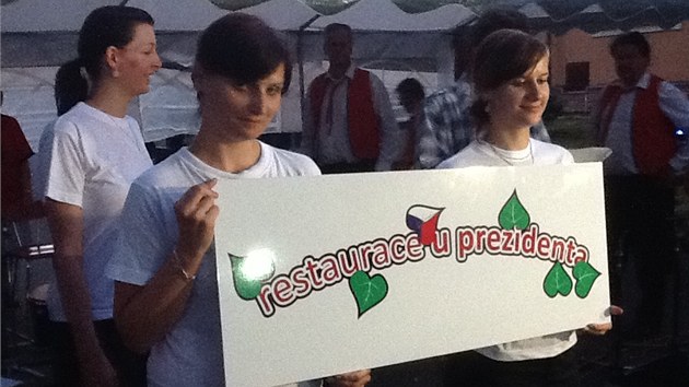 Hostinec U Bl re pijal jmno Restaurace U Prezidenta.